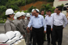 Đồng chí Nguyễn Xuân Phúc - Ủy viên Bộ Chính trị, Phó Thủ tướng Chính phủ thị sát hoạt động của Công ty mỏ tuyển đồng Sin Quyền – Lào Cai.
